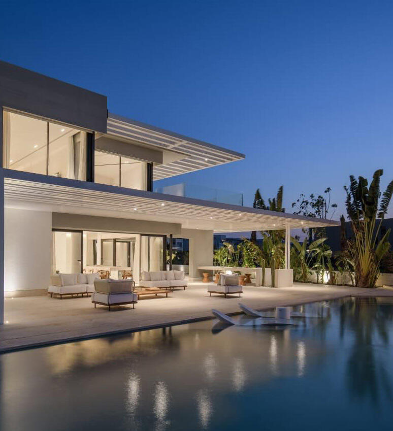 Lili Almaza villa